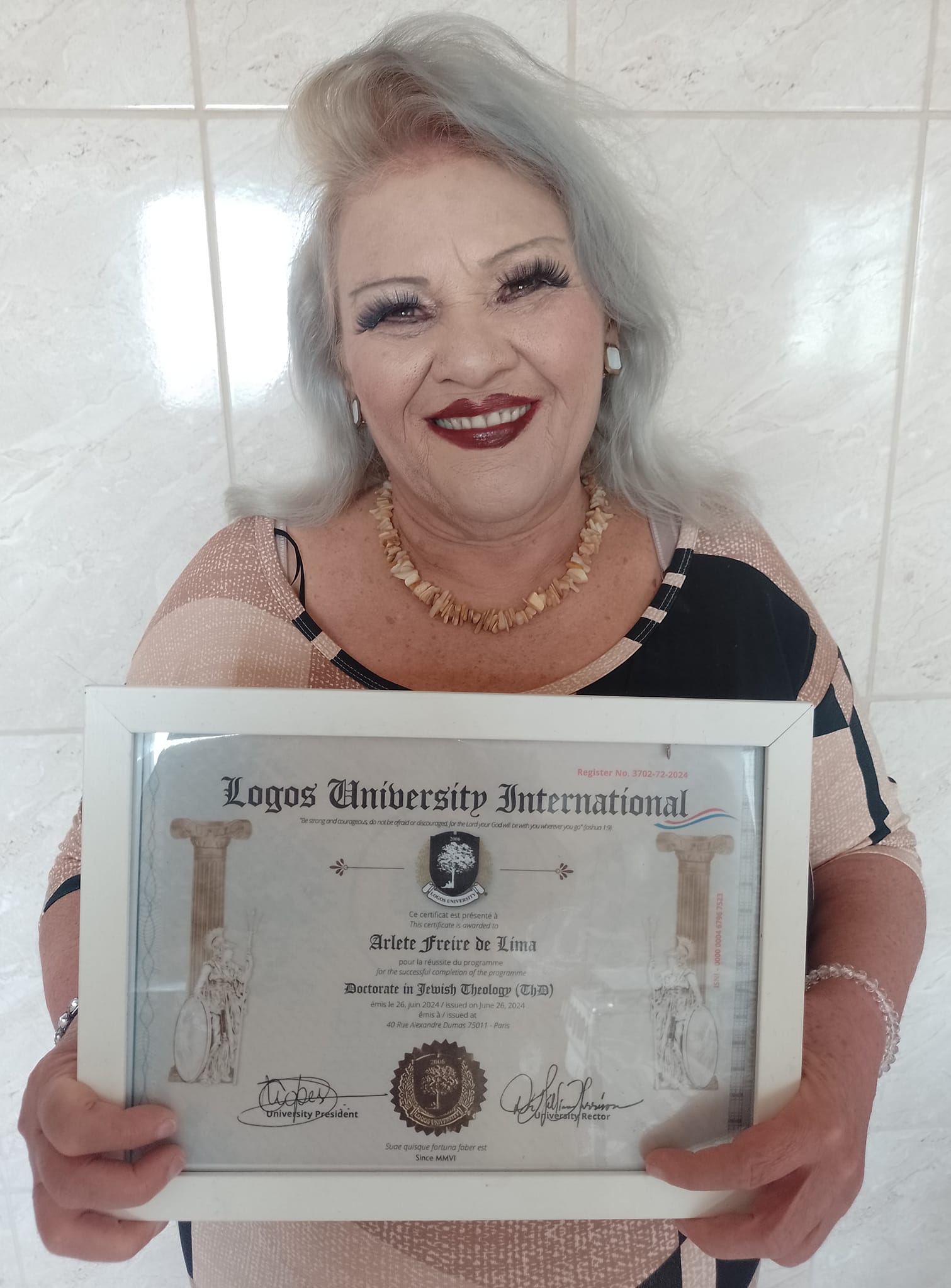 Sou oficialmente formada e diplomada em Dourado em Teologia Judaica (Doctorate in Jewish Theology) pela Logos University International - Unilogos - Logos University Int. (Paris, França)

A Unilogos - Logos University Int.é reconherecida como universidade oficial incluída no Ministério de Educação da França - União Europeia.

A Logos University International (UNILOGOS) é Instituição de Ensino Superior reconhecida pelo Ministério de Educação da França -Ministère de l'Éducation nationale et de la Jeunesse (France), também, juntamente com outras renomadas universidades francesas.
Só clicar no website do Ministério de Educação da França e verificar: https://www.education.gouv.fr/acce_public/index.php

Sou oficialmente Doutora em Teologia Judaica (PhD in Jewish Theology) pela Logos University International - Uni- UNILOGOS (Paris, França)

Sou especializada em Teologia, Religião e Cultura Judaica, possuo diversos artigos científicos publicados em periódicos científicos judaicos e humanidades.

Agradeço a todos os Professores Doutores da universidade Logos University International - UNILOGOS! Em especial ao Prof. Dr. Gabriel Lopes Unilogos

Minhas publicações científicas podem ser verificadas pelo Google Acadêmico, Research Gate etc.

O meu ORCID: https://orcid.org/0000-0001-9000-8978

Sou Doutora em Teologia Judaica!
Shalom! 